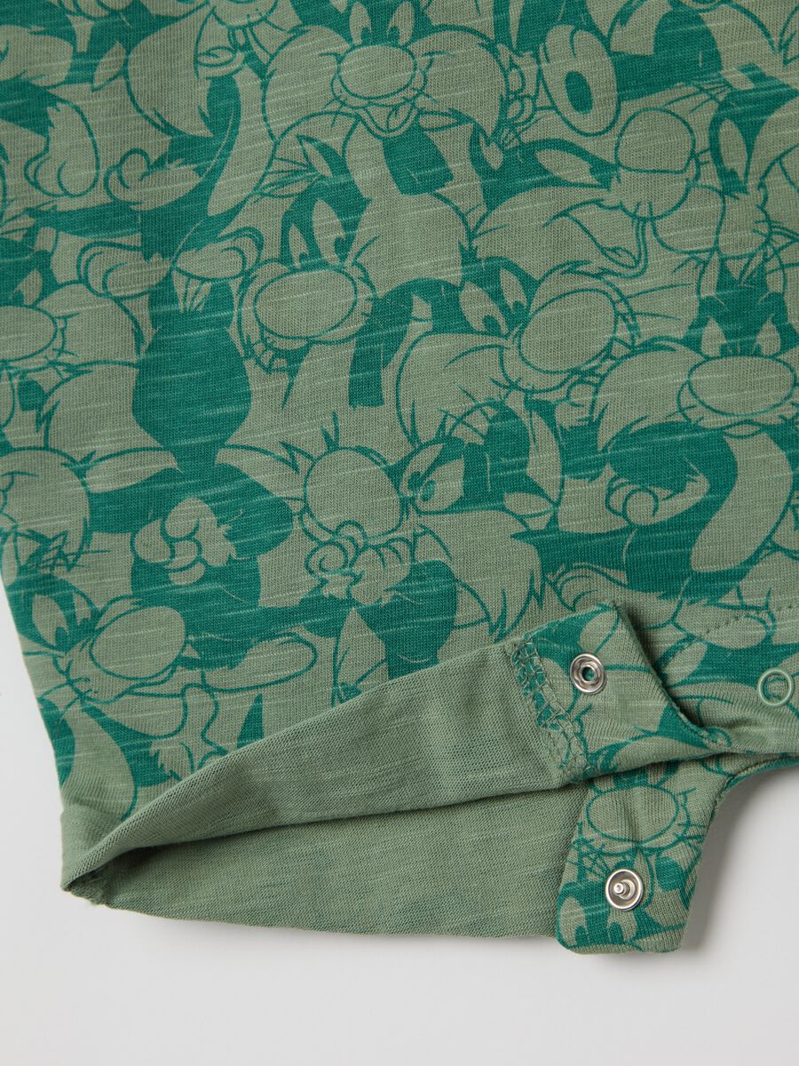 Green cotton romper suit with Sylvester the Cat print_2