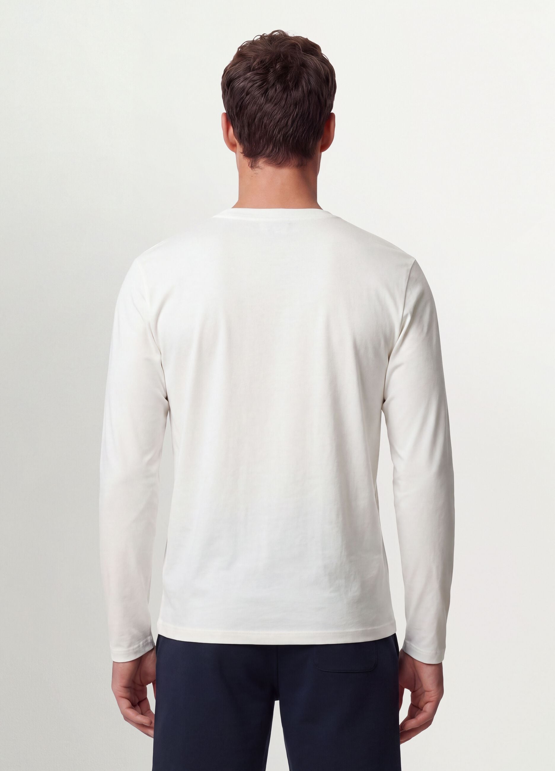 White long-sleeve T-shirt in pure organic cotton with crew neck