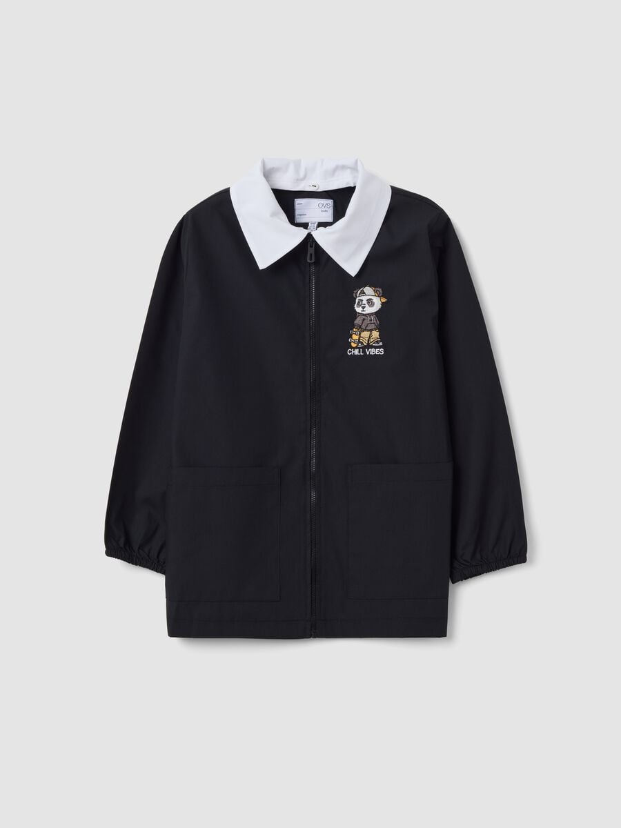 Black school apron with panda embroidery and white collar for boys_0