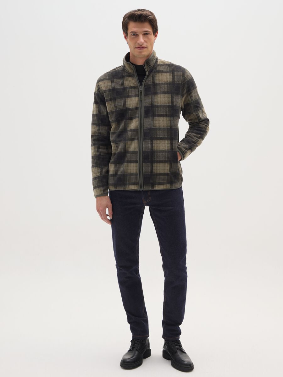 Felpa a collo alto con quadri multicolor regular fit in pile con zip_1