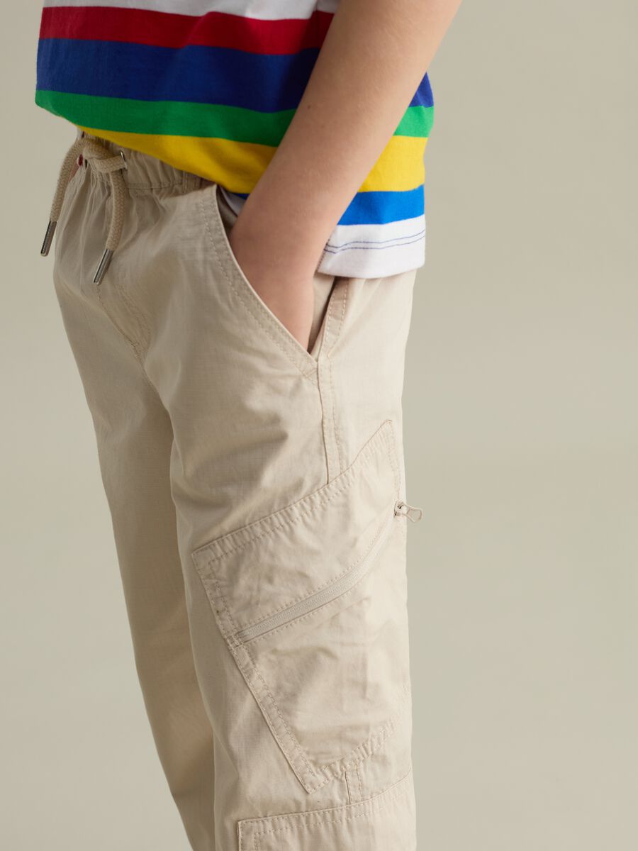 Parachute joggers in cotton canvas_3