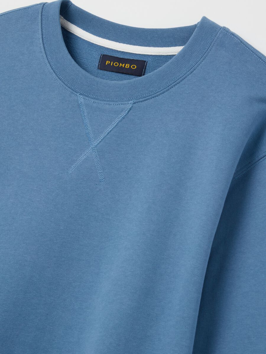 Sweatshirt with round neck and stitched detail_5