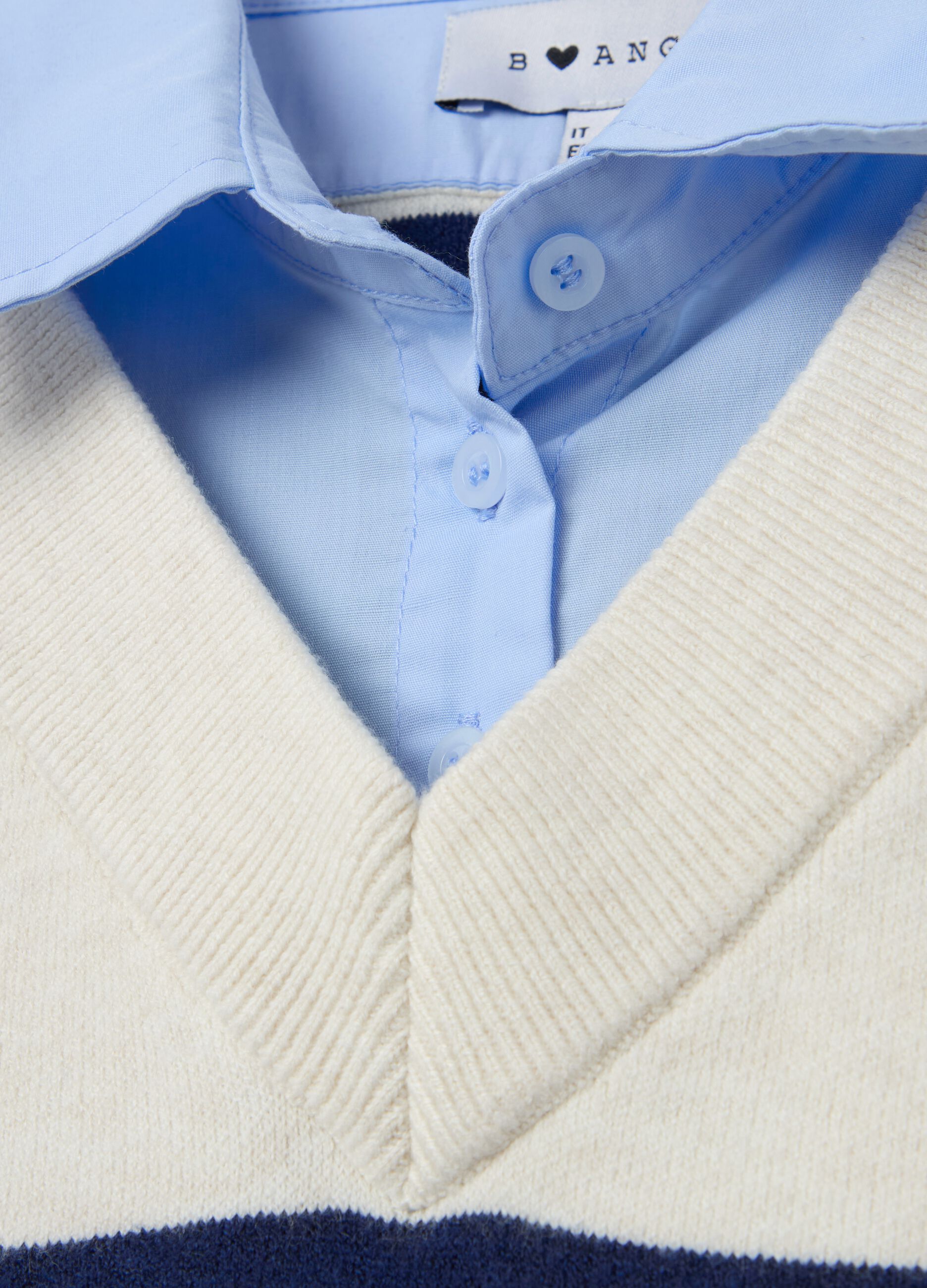 Closed gilet with stripes