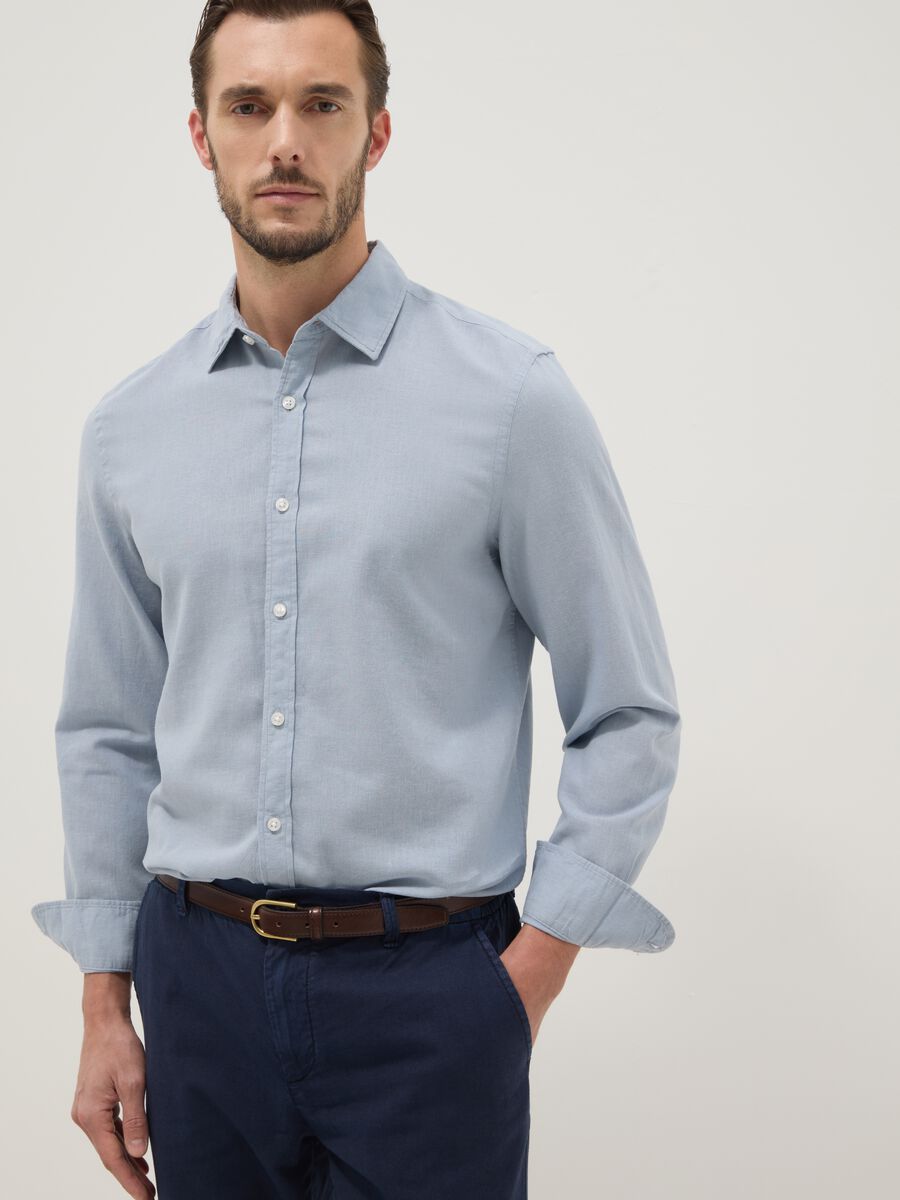 Camicia azzurra in misto lino e cotone regular fit_2