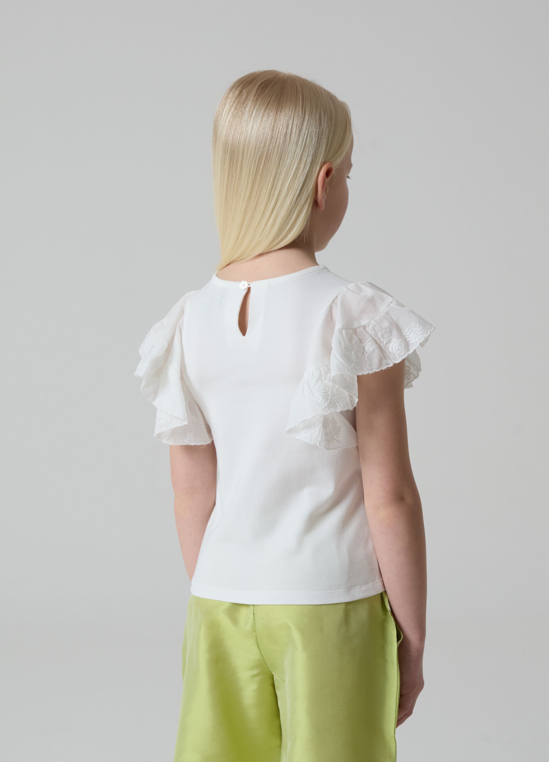 T-shirt with butterfly sleeves and embroidery