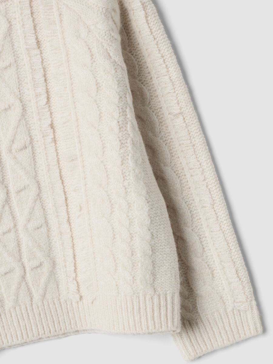 White regular-fit cable-knit stretch jumper_2