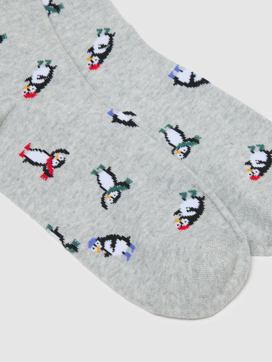 Grey cotton blend knee-high socks with print_1