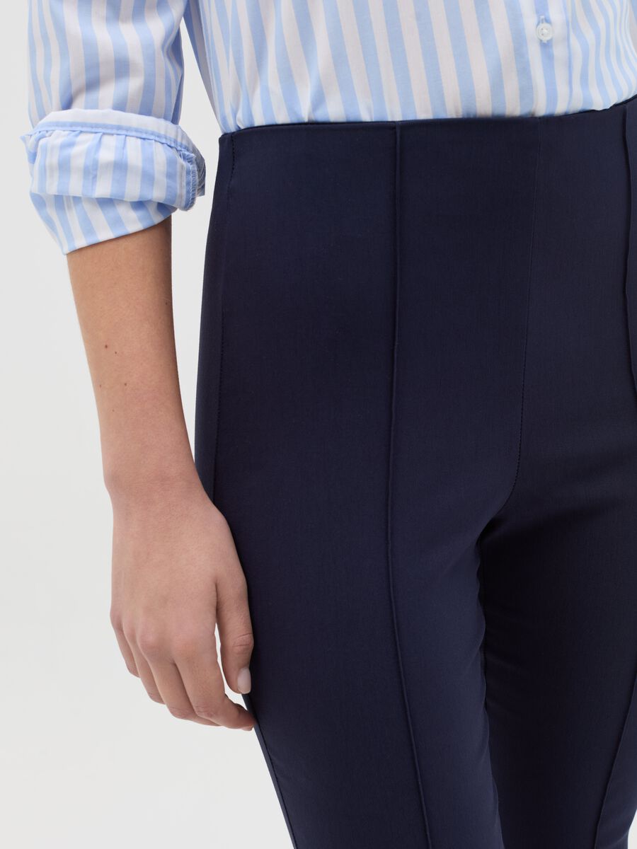 Cropped treggings with embossed seams_2