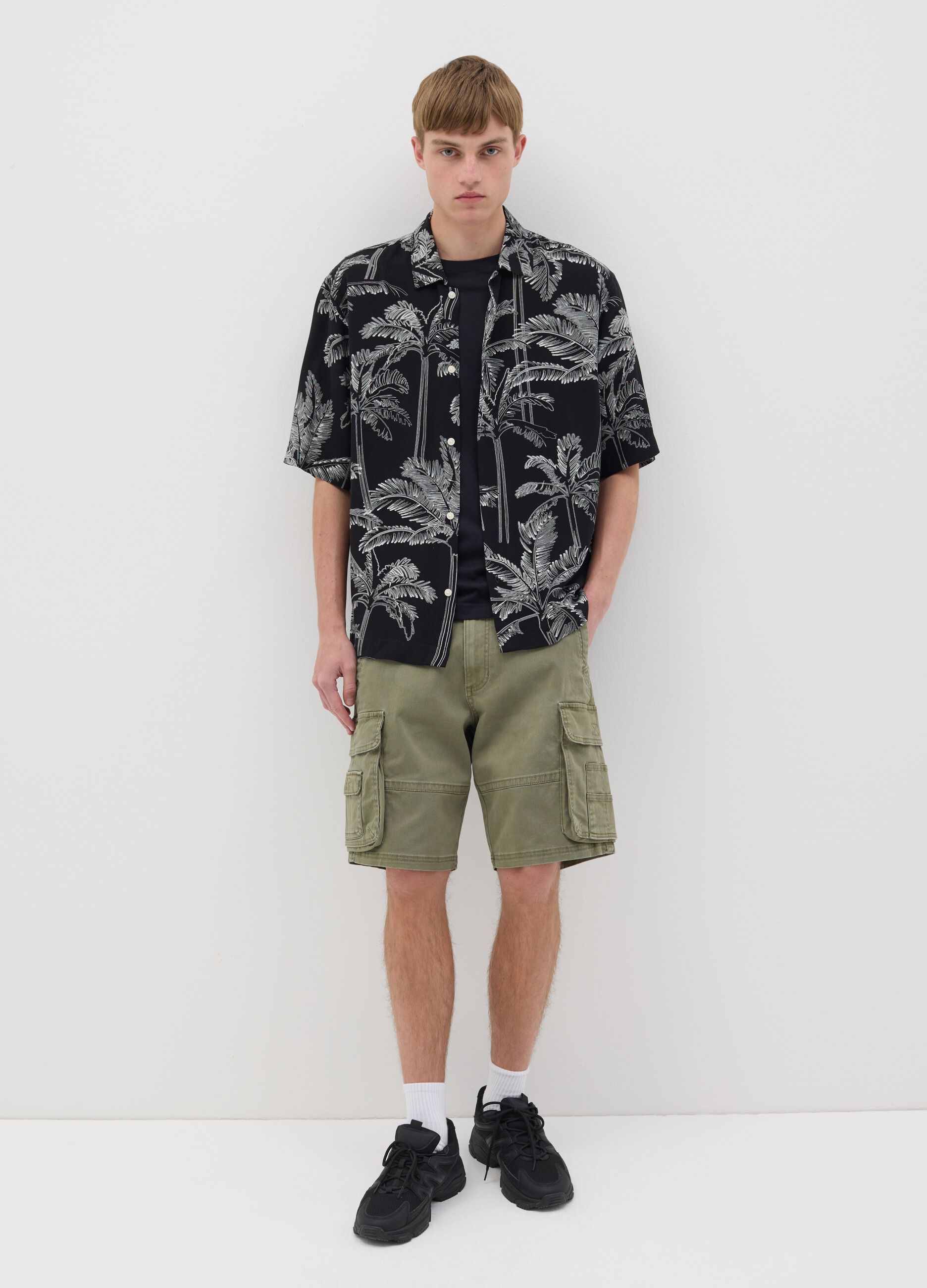 Short sleeve viscose palm print shirt