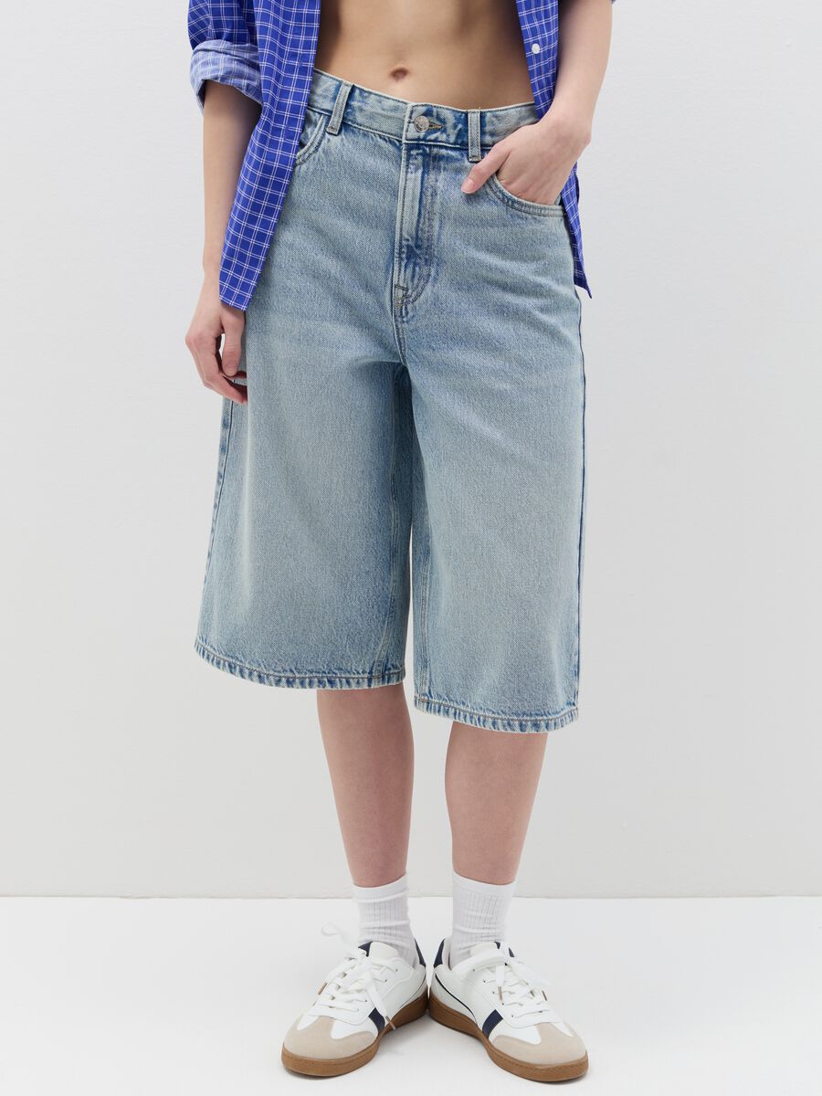 Loose-fit Bermuda shorts in denim_1
