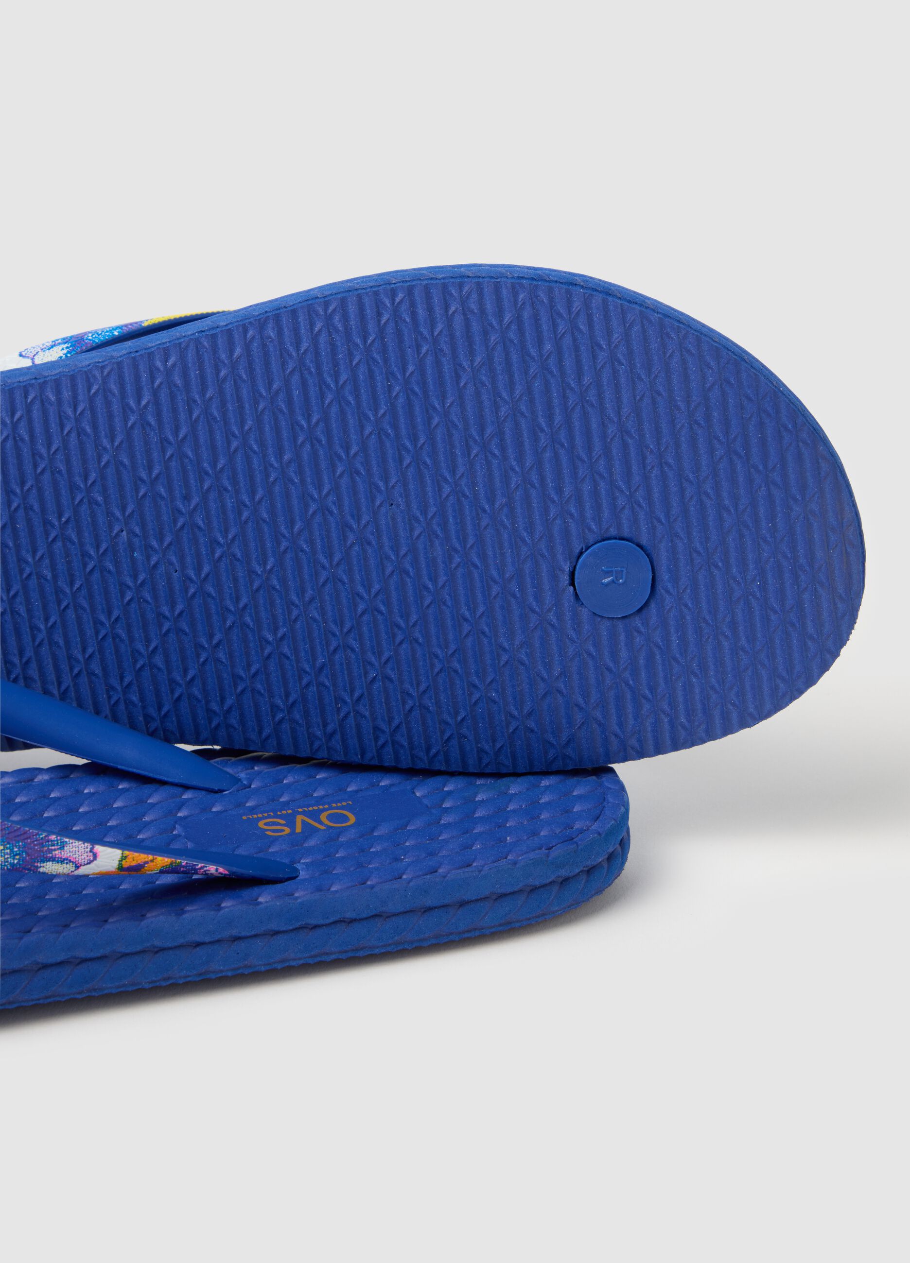 Women's flip-flops in blue with patterned straps