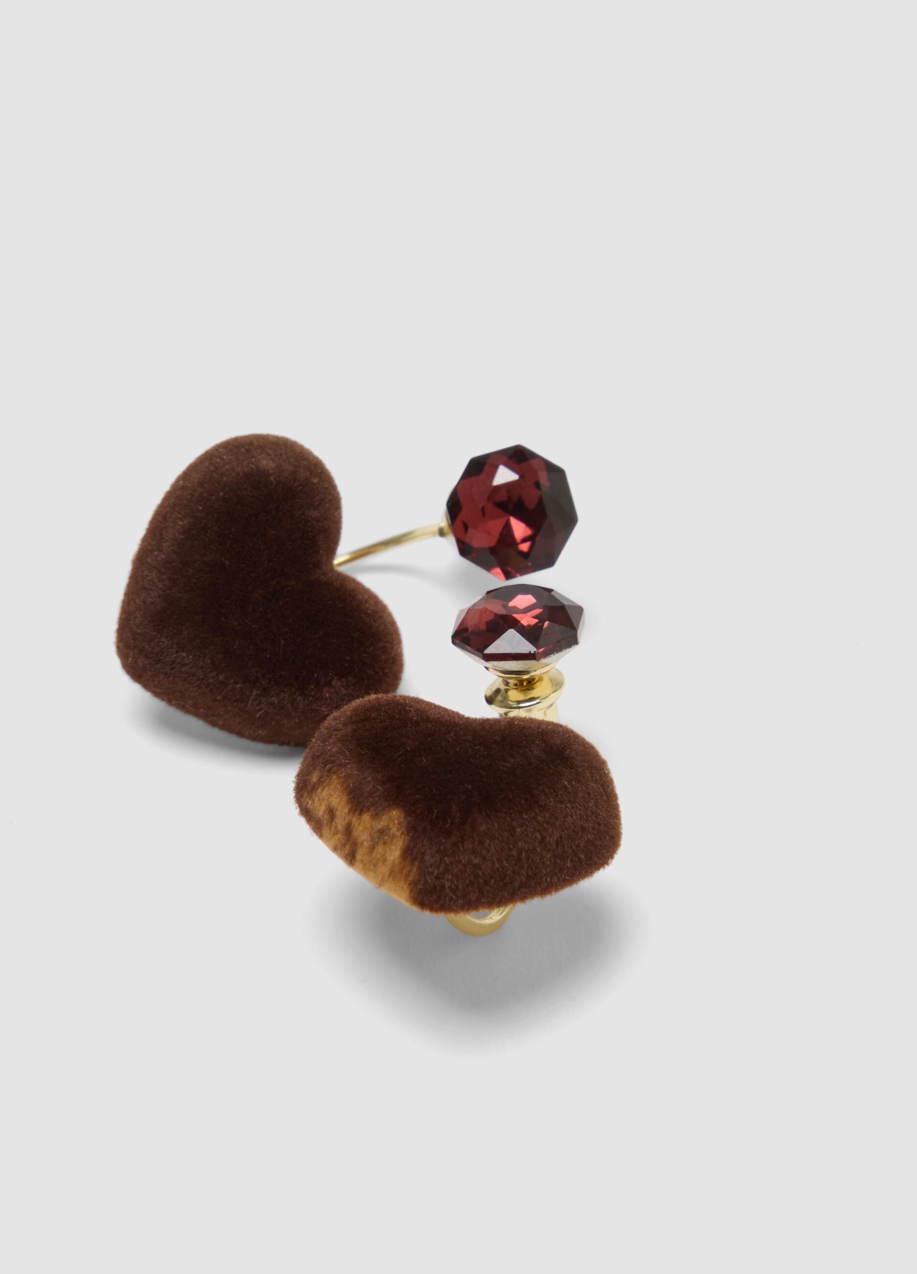 Brown heart earrings with red stone