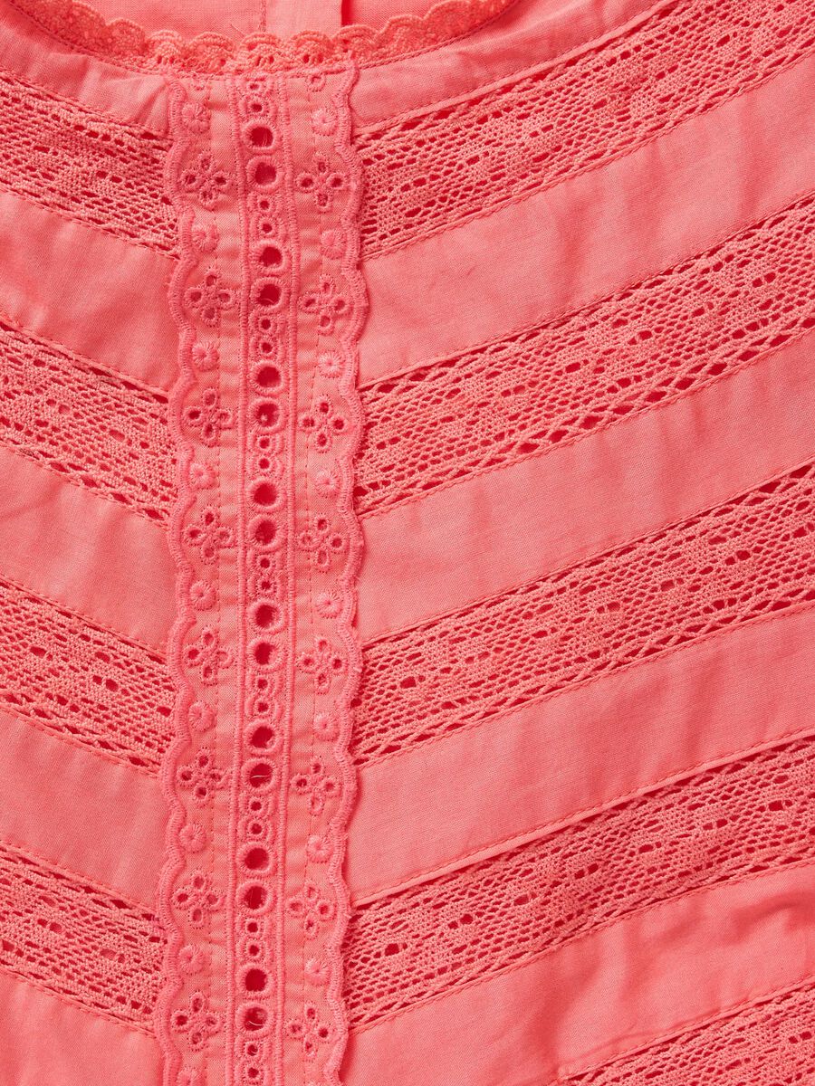 Pink dress with broderie anglaise details_3