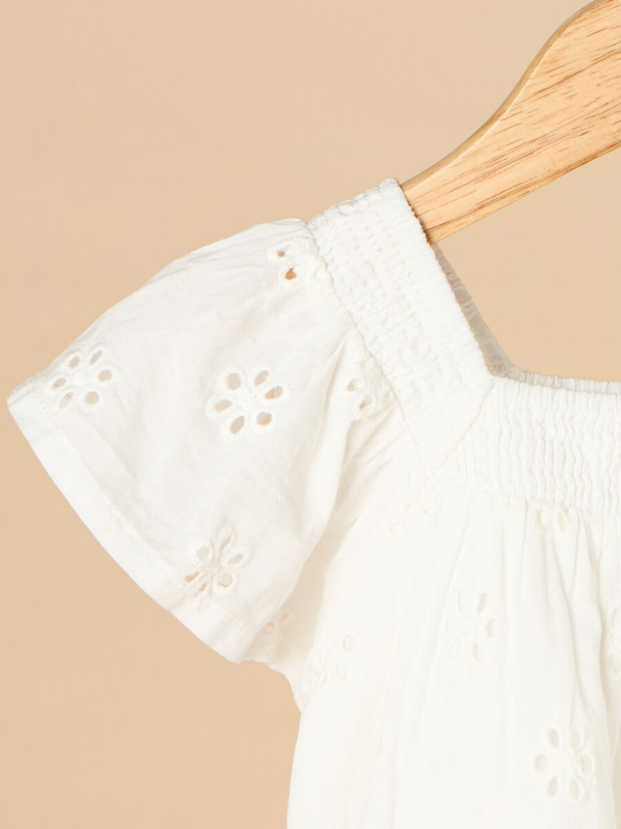 Top in cotton broderie anglaise_1
