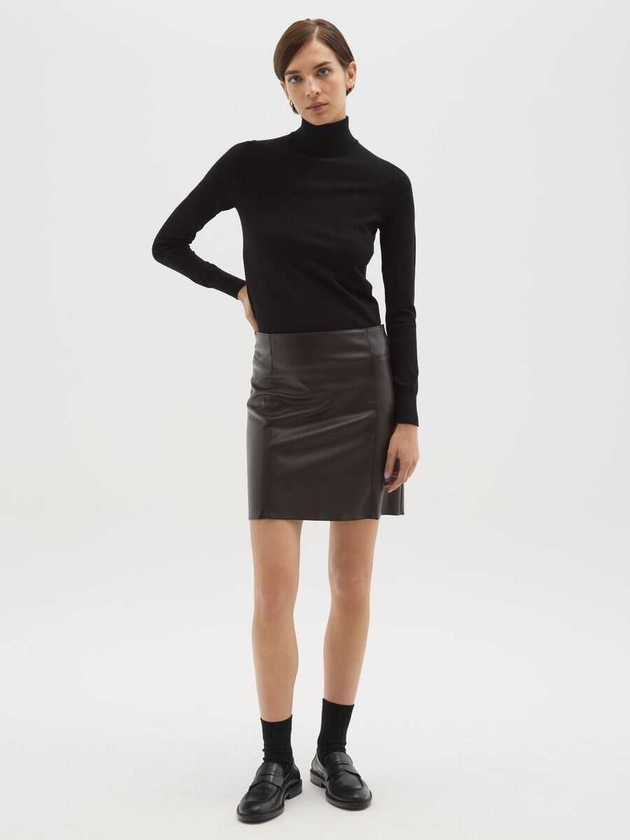 Maglione a coste nero con collo alto regular fit_1