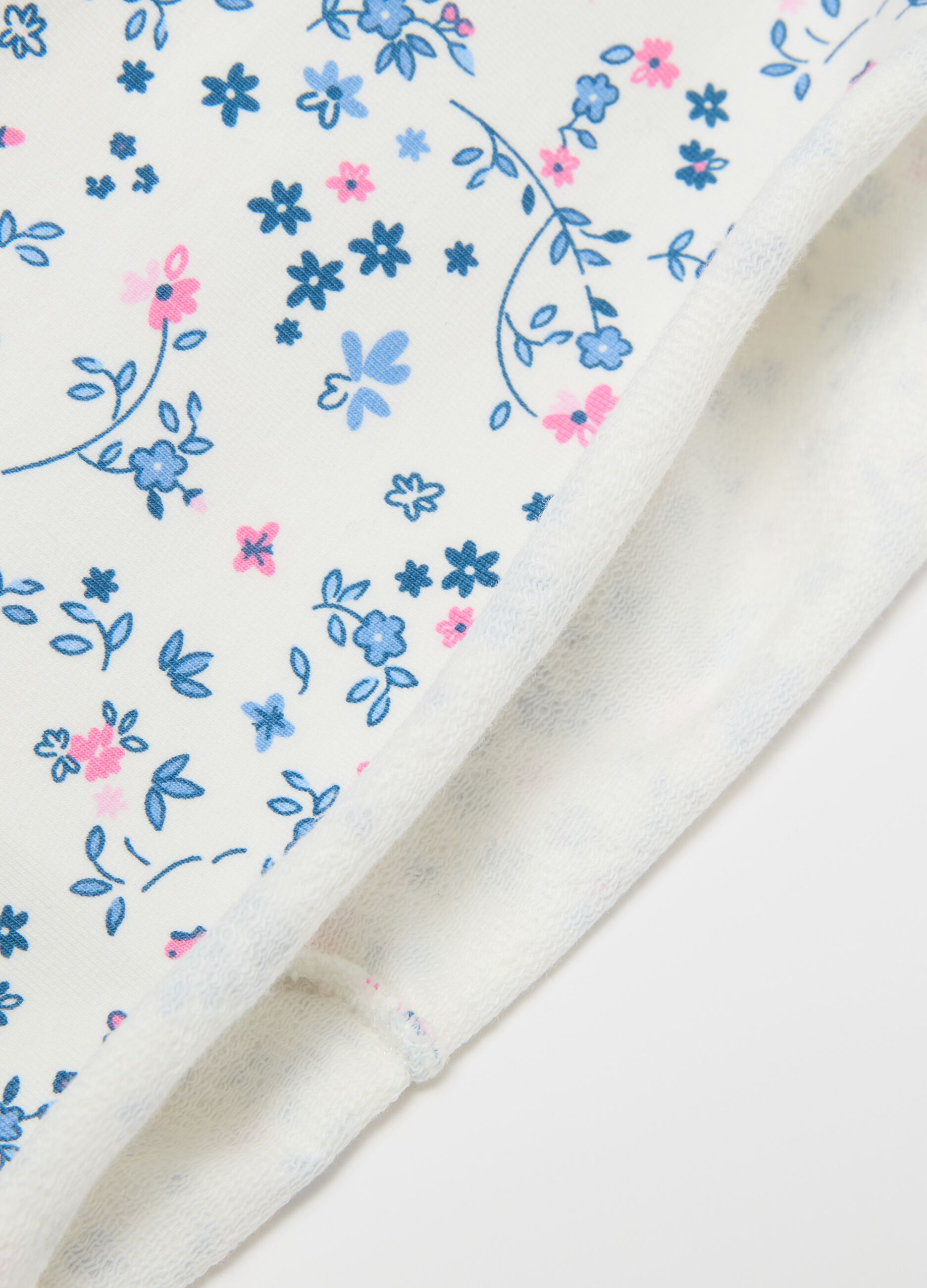 French terry hat with small flowers print