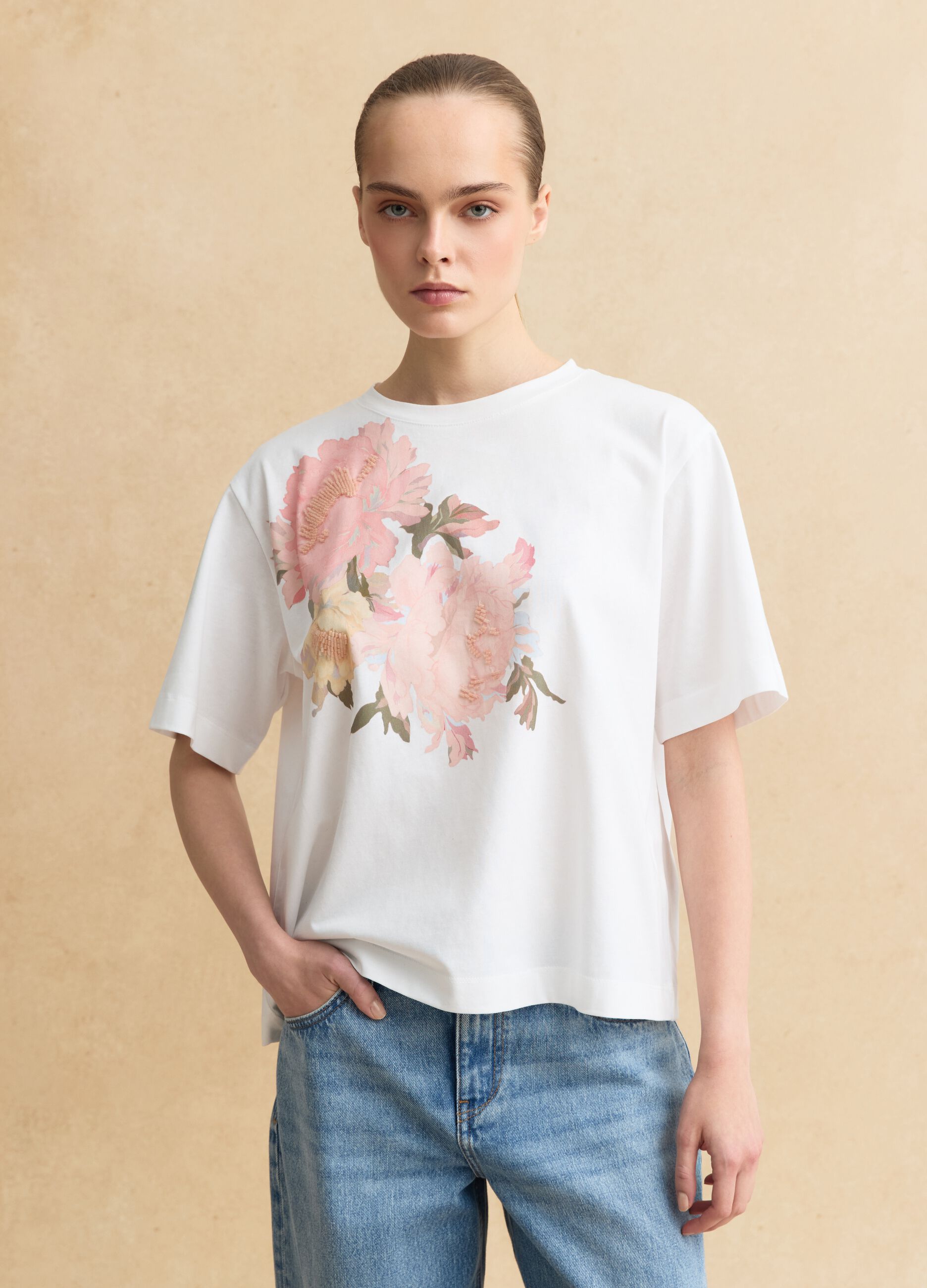 Multicolour pure cotton T-shirt with floral print in regular fit