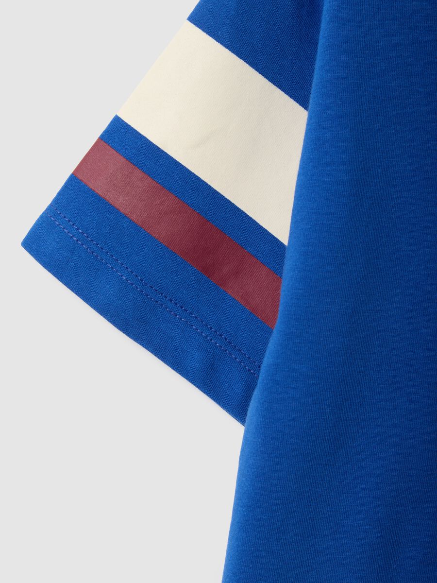 T-shirt in misto cotone blu da bambino con stampa Mickey Mouse_3