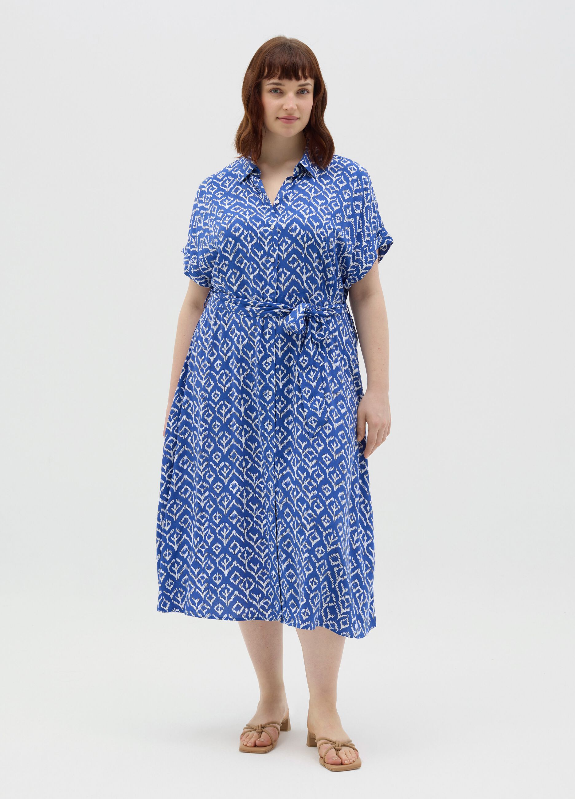 Curvy blue viscose dress with geometric motif