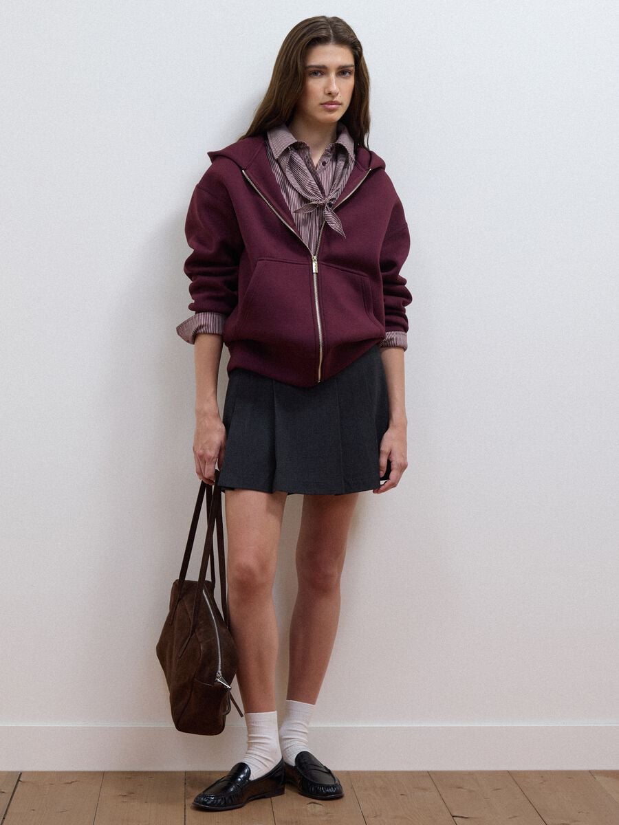 Felpa full zip rossa in viscosa elasticizzata over fit_2