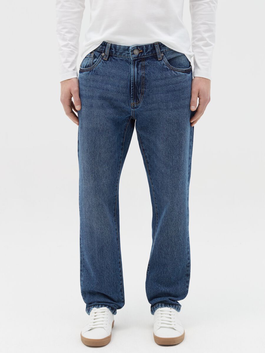 Regular fit jeans with discolouring_1