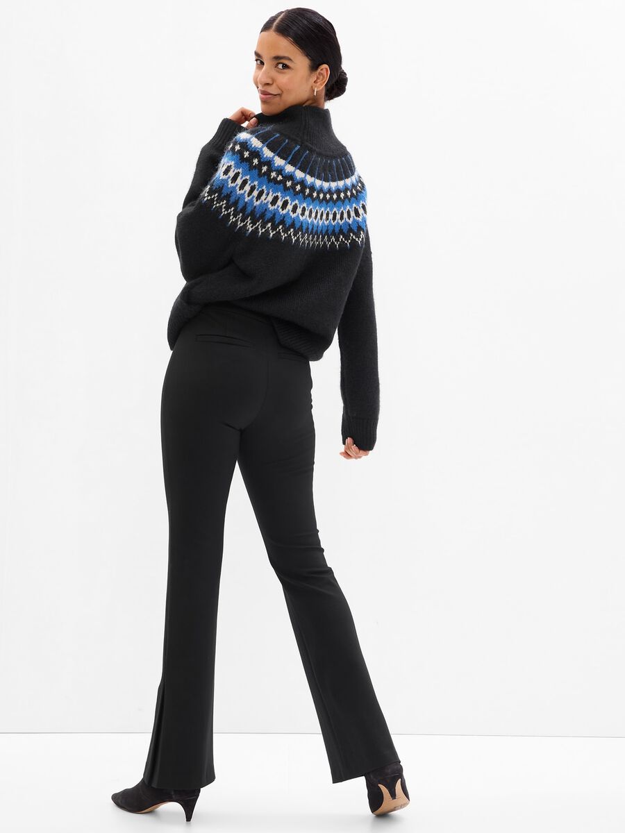 Pantaloni flare fit con spacchi_2