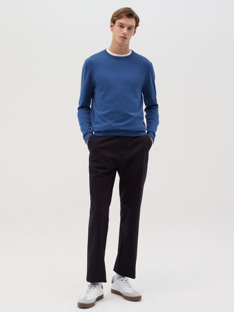 Round neck pullover_1