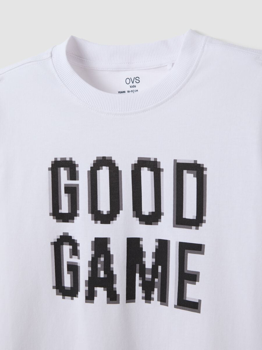 White pure organic cotton T-shirt with &ldquo;Good Game&rdquo; slogan for boys_1