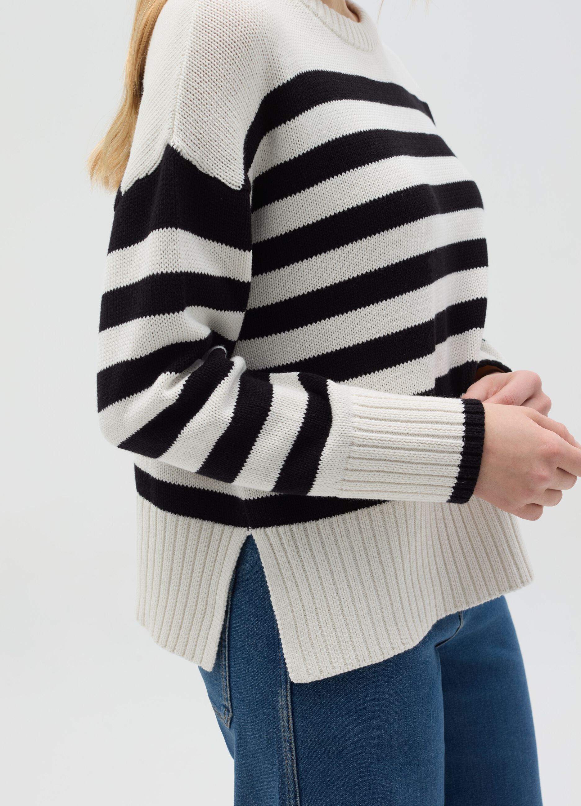 Oversized striped pullover