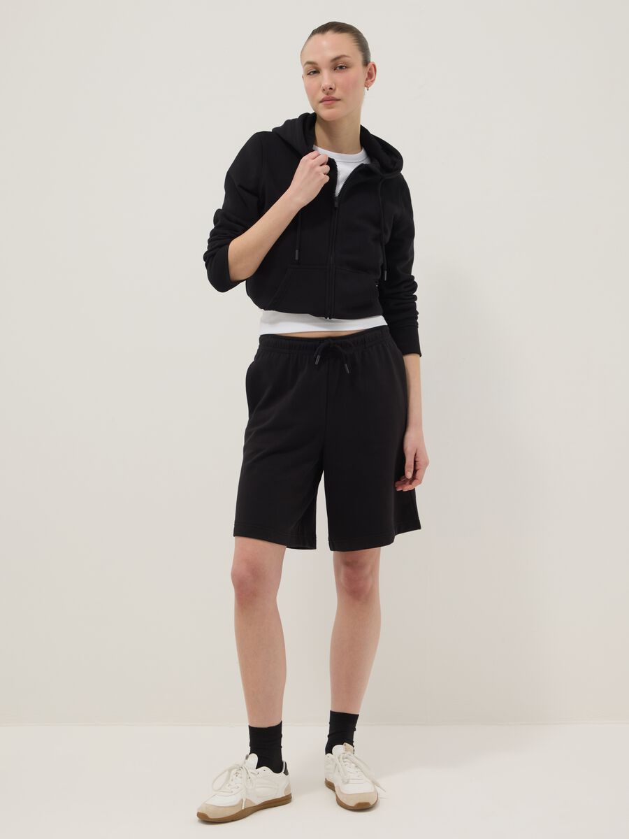 Short in misto cotone nero regular fit con vita elasticizzata_0