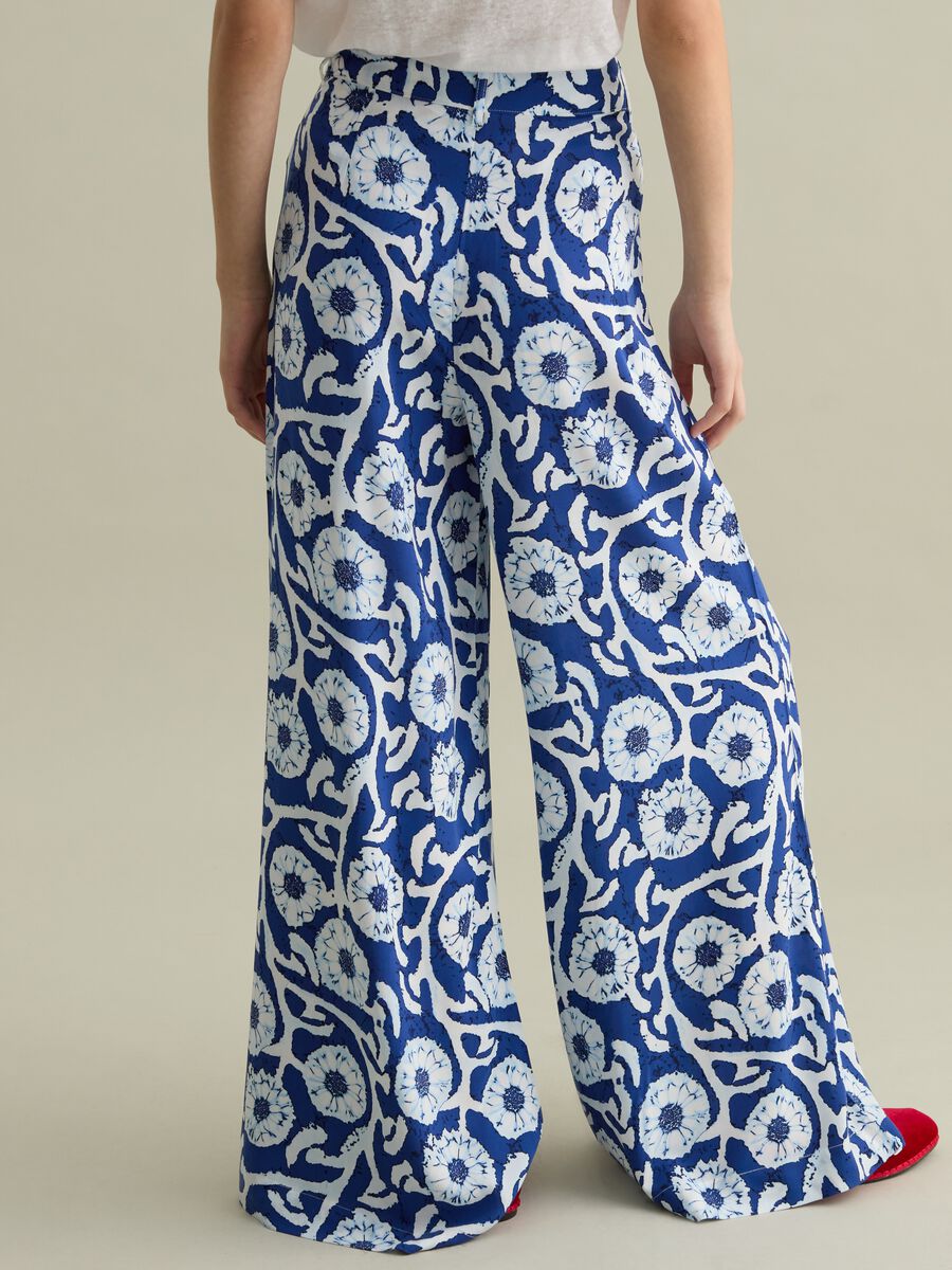 Viscose palazzo trousers with graphic print_3