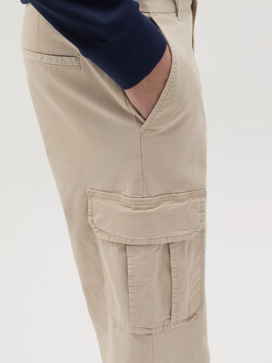 Slim-fit cargo pants in stretch cotton_2