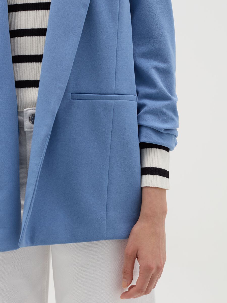 Blazer con maniche a tre quarti_3