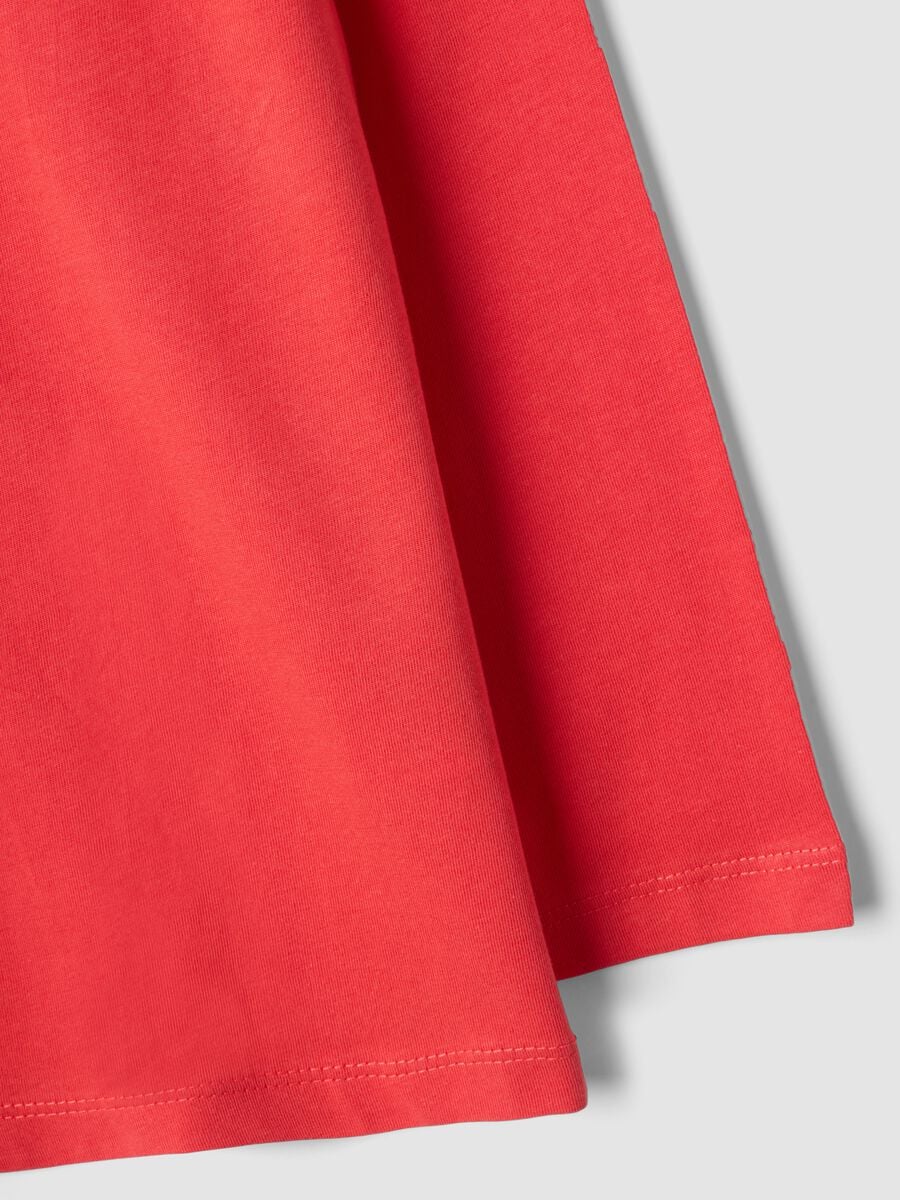 T-shirt rossa in puro cotone organico a girocollo per bambino regular fit_3