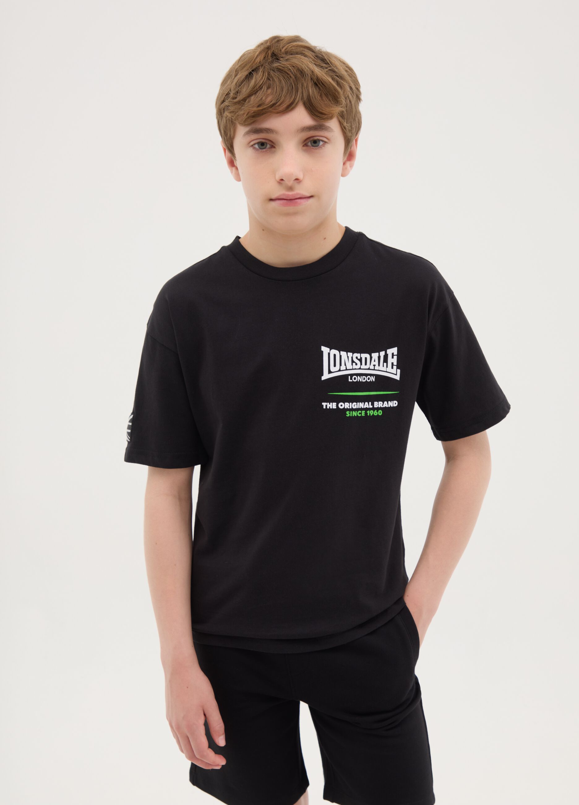 Lonsdale Black T-shirt with Boxing Gloves Print