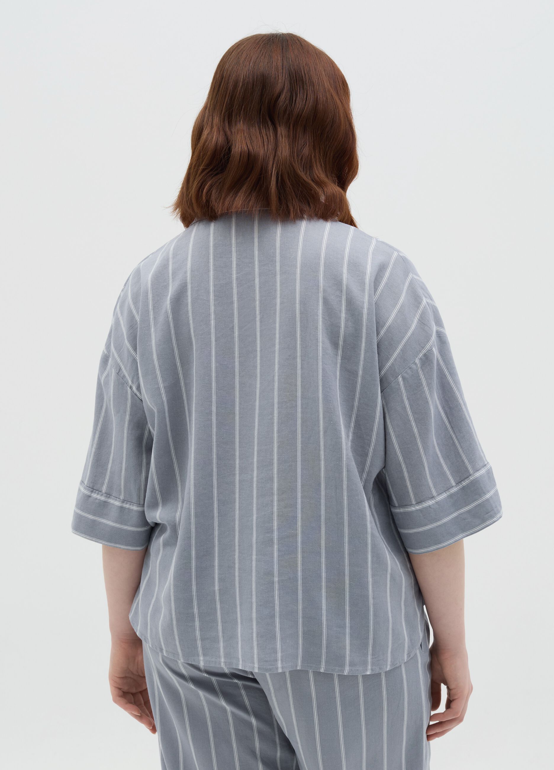 Camicia gessata grigia maniche a kimono Curvy
