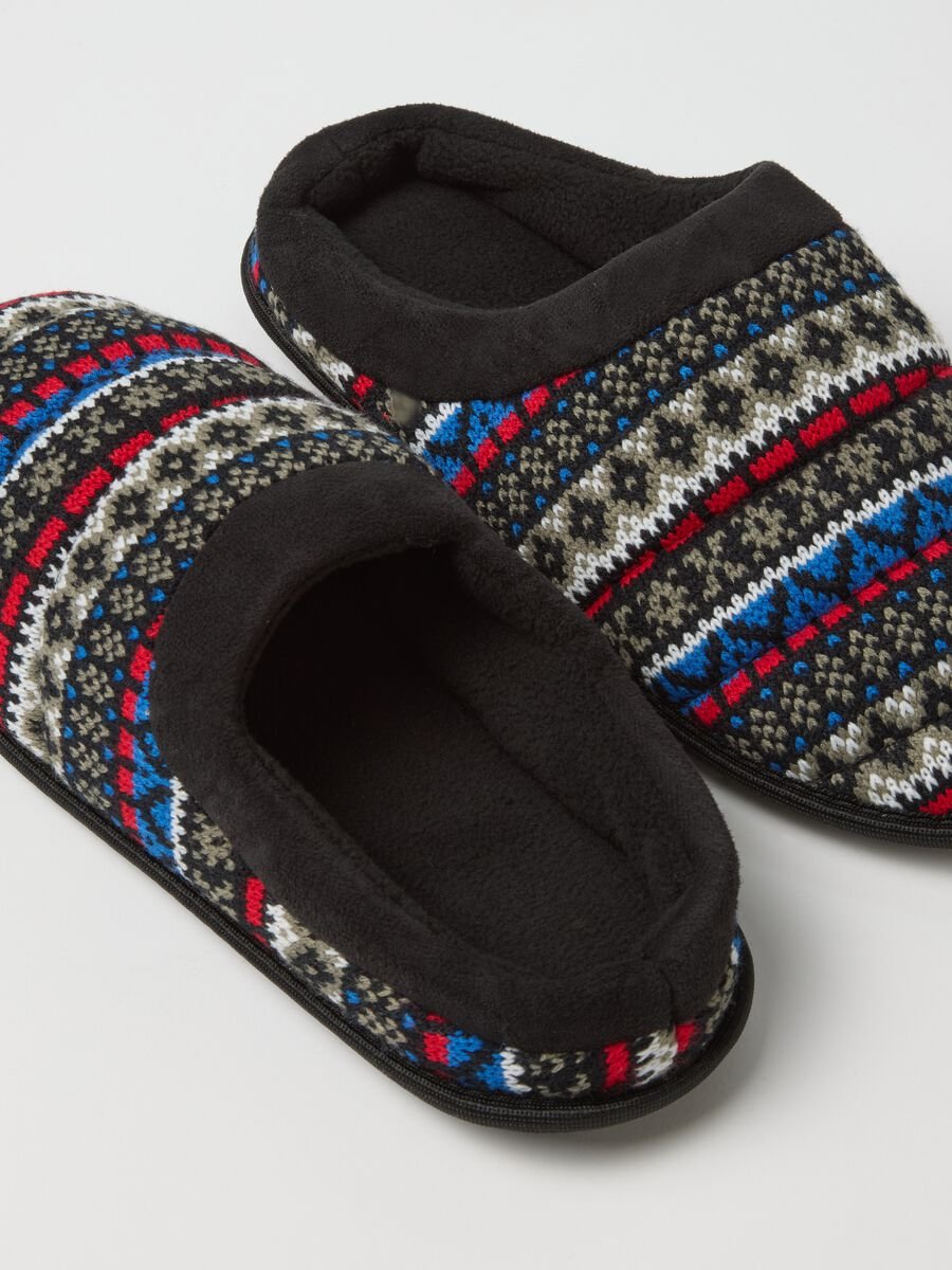 Multicolour Slippers with Pattern_2