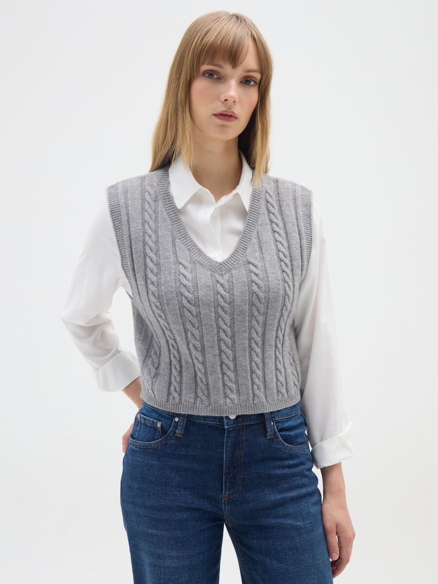 Grey regular fit cable knit vest_0