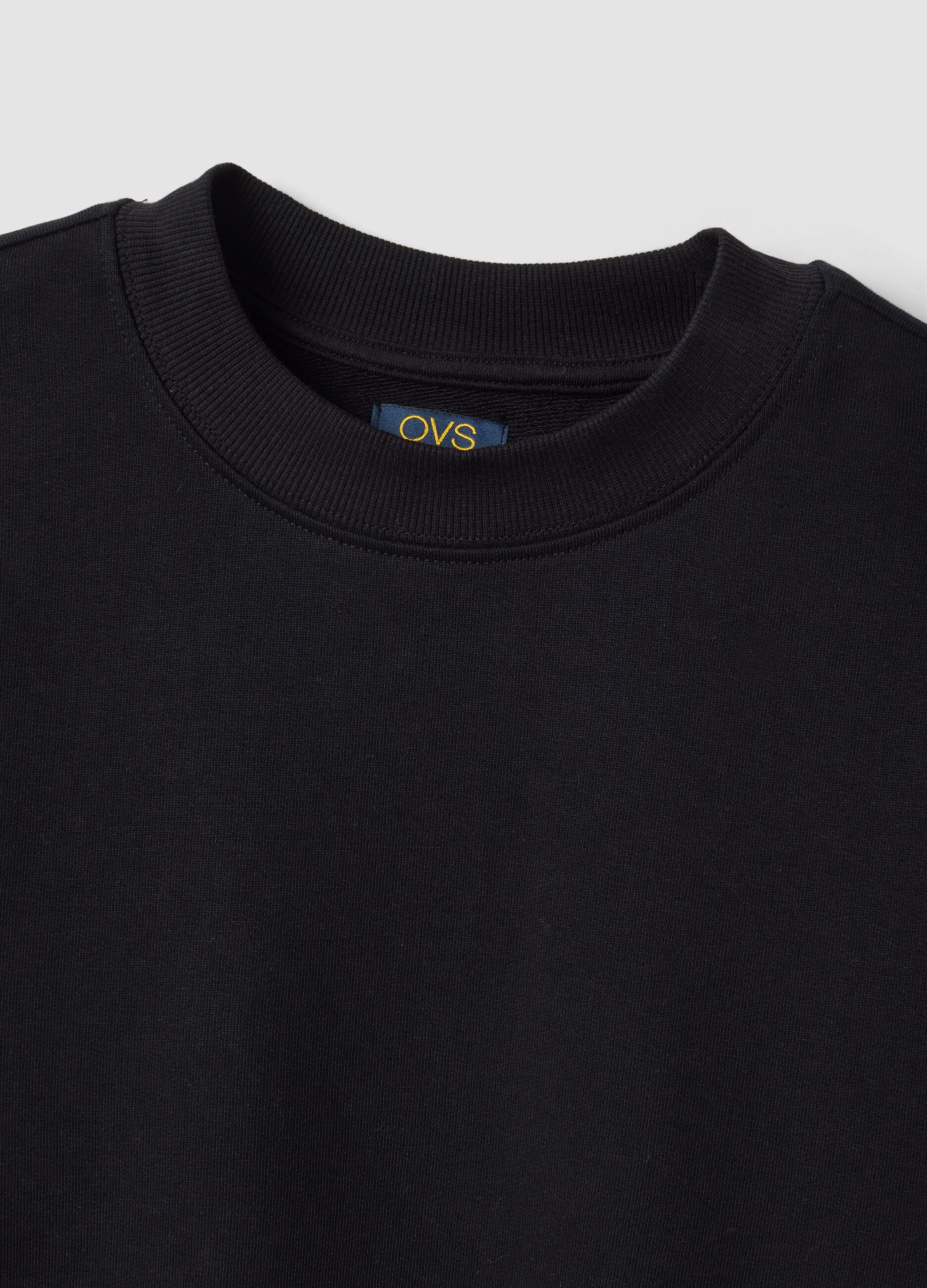 Black sweatshirt in organic cotton and viscose blend with ribbed collar