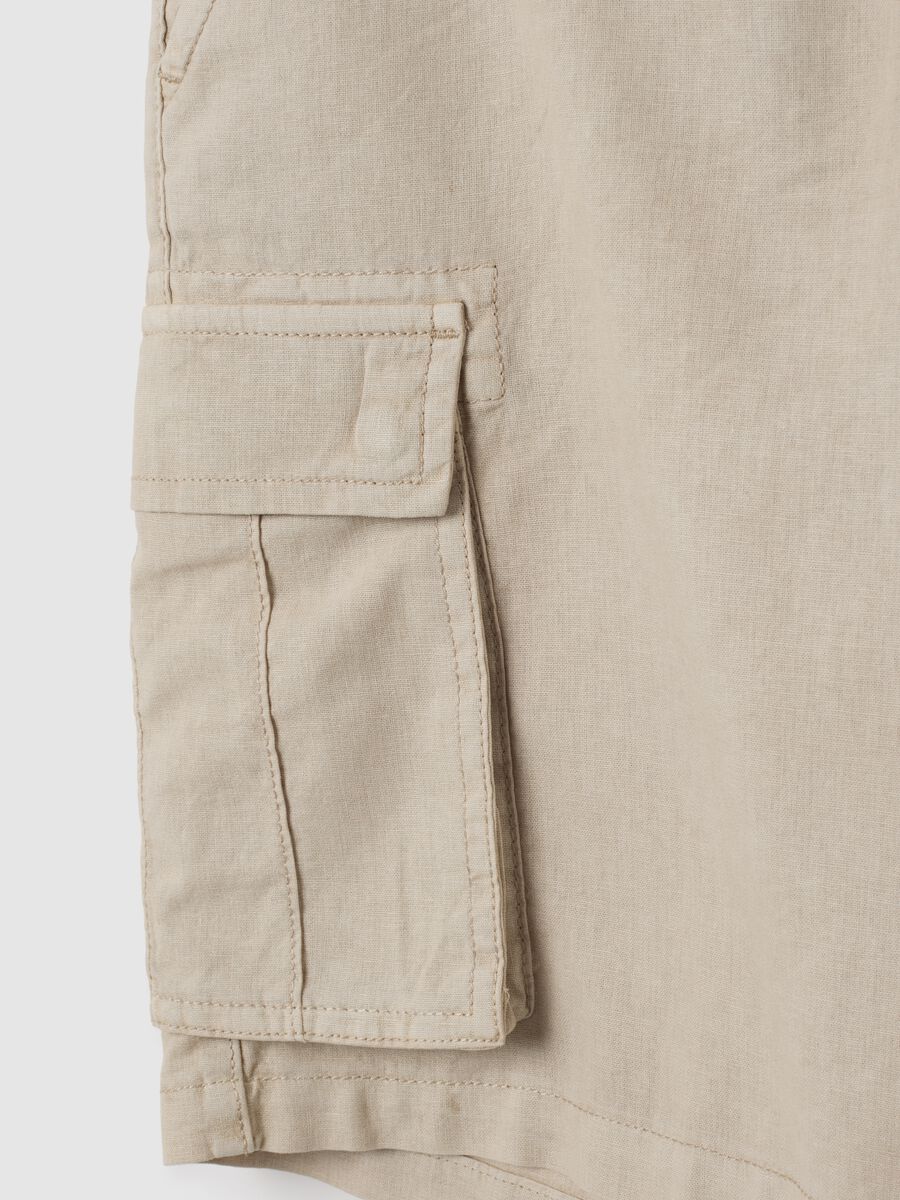 Men's beige cotton blend cargo shorts regular fit_1