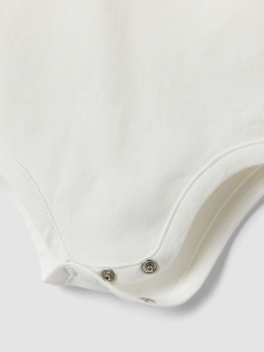 Body bianco in puro cotone organico con colletto per neonata_2