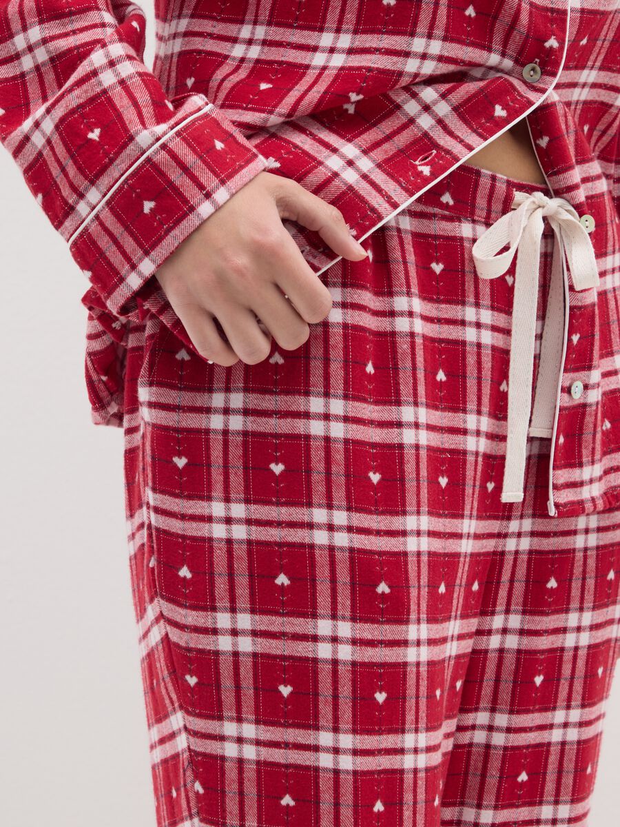 Red and white checked regular fit cotton blend pyjamas_3