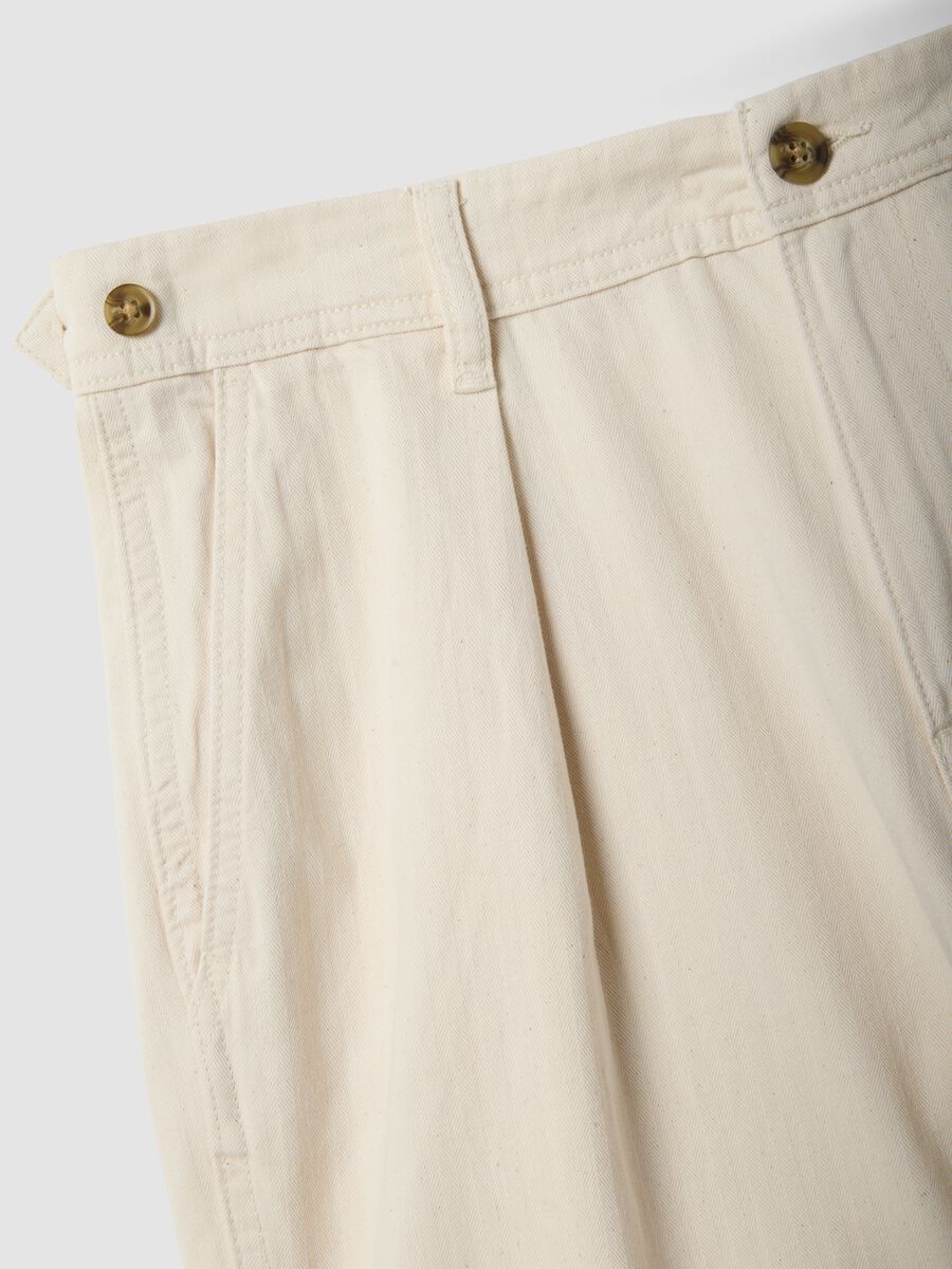 Beige pure cotton chino shorts, regular fit_5