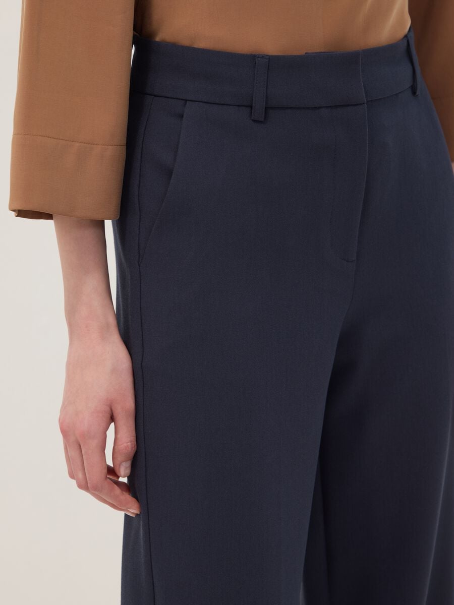 Pantaloni blu dritti in viscosa elasticizzato_3