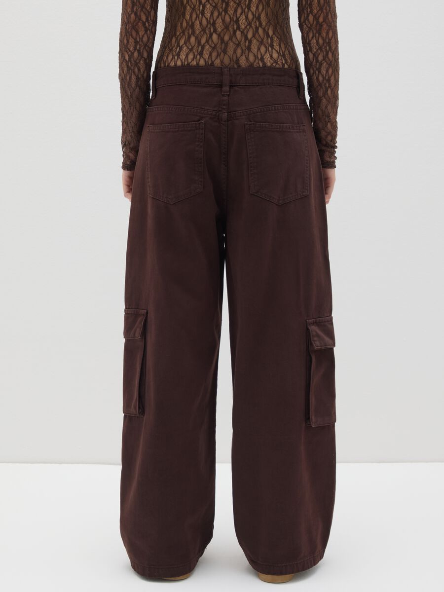 Brown cotton cargo trousers_2