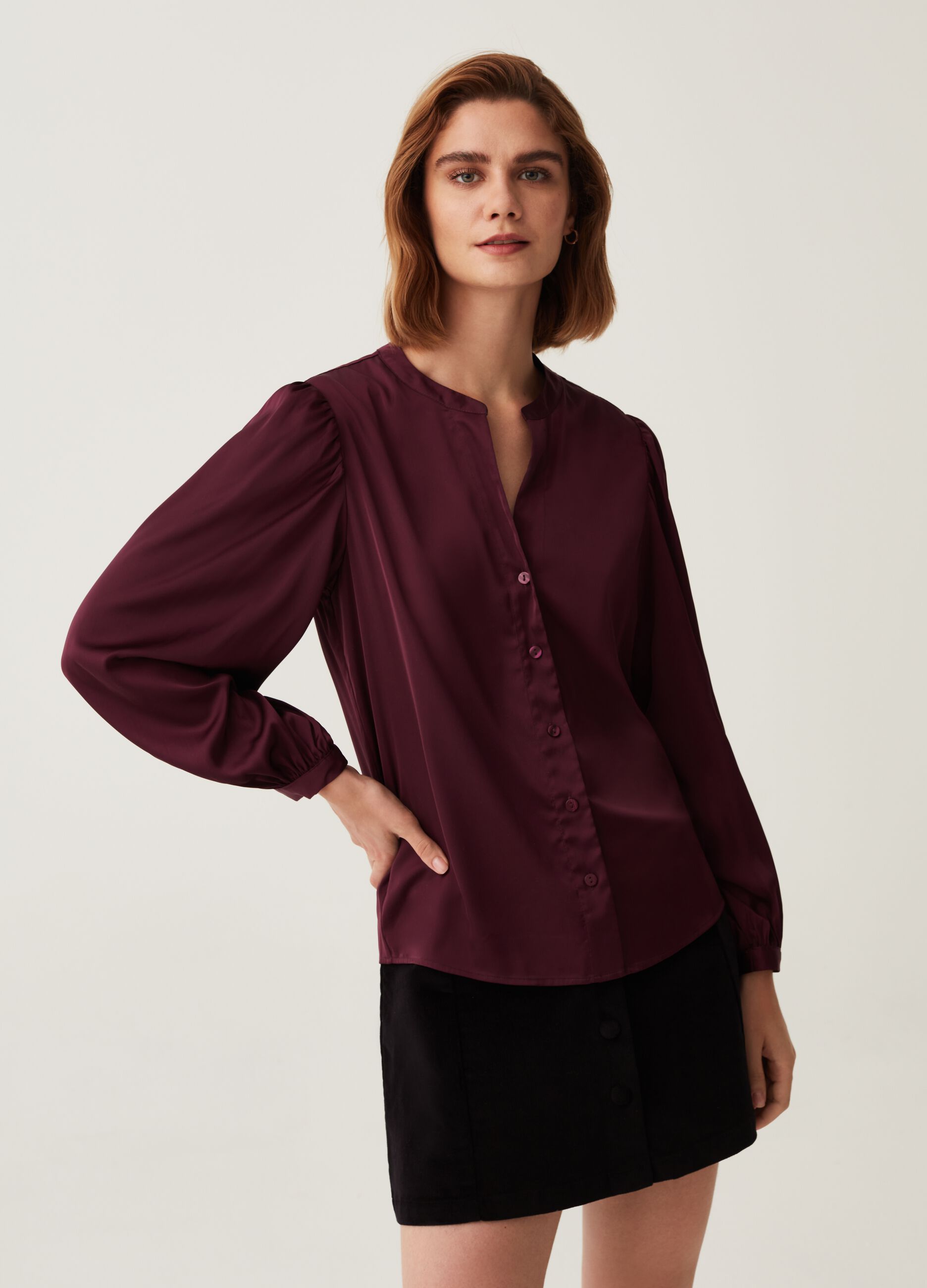 Camicia in satin con collo alla coreana_1