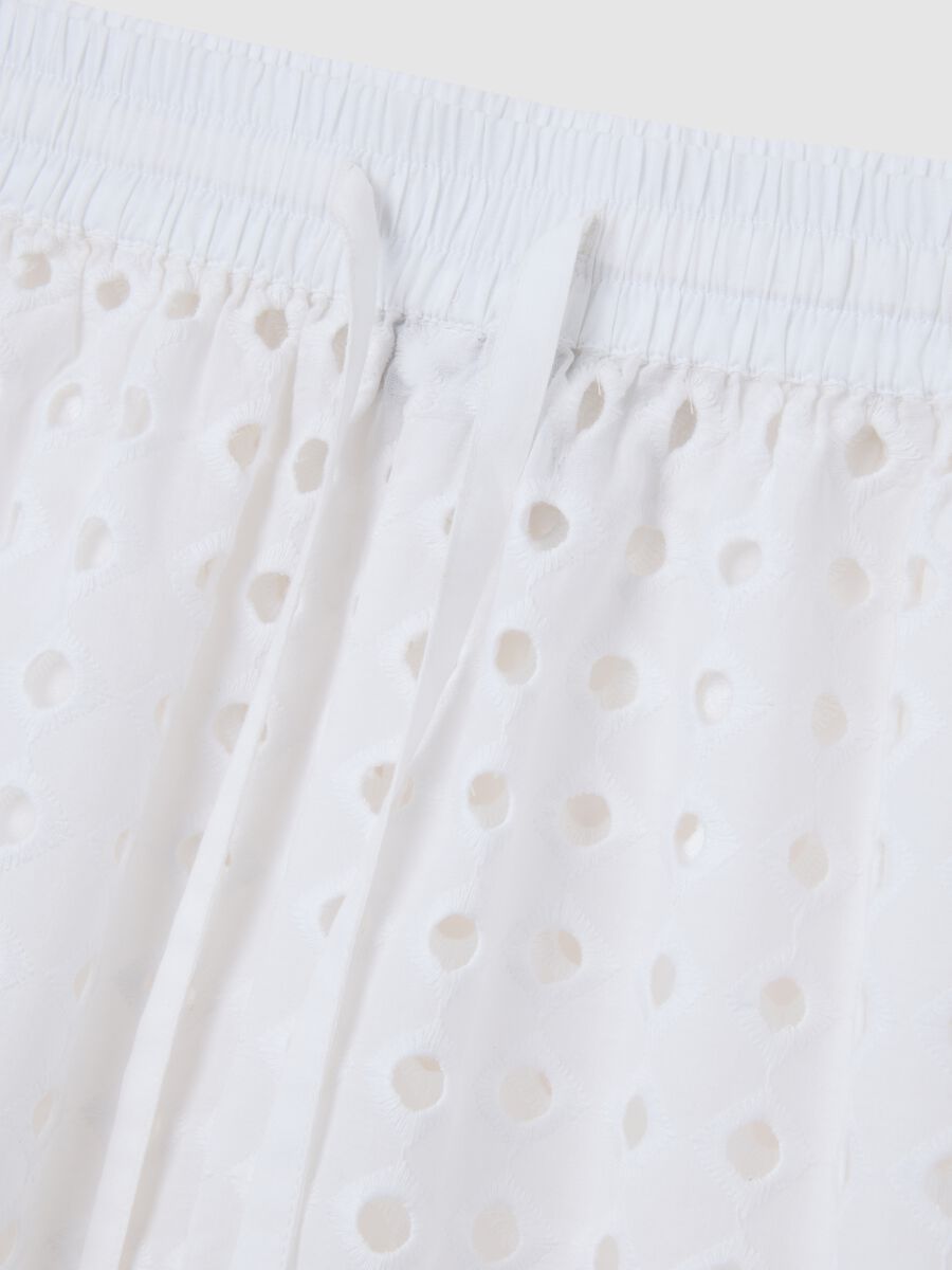 Women's White Pure Cotton Shorts_5
