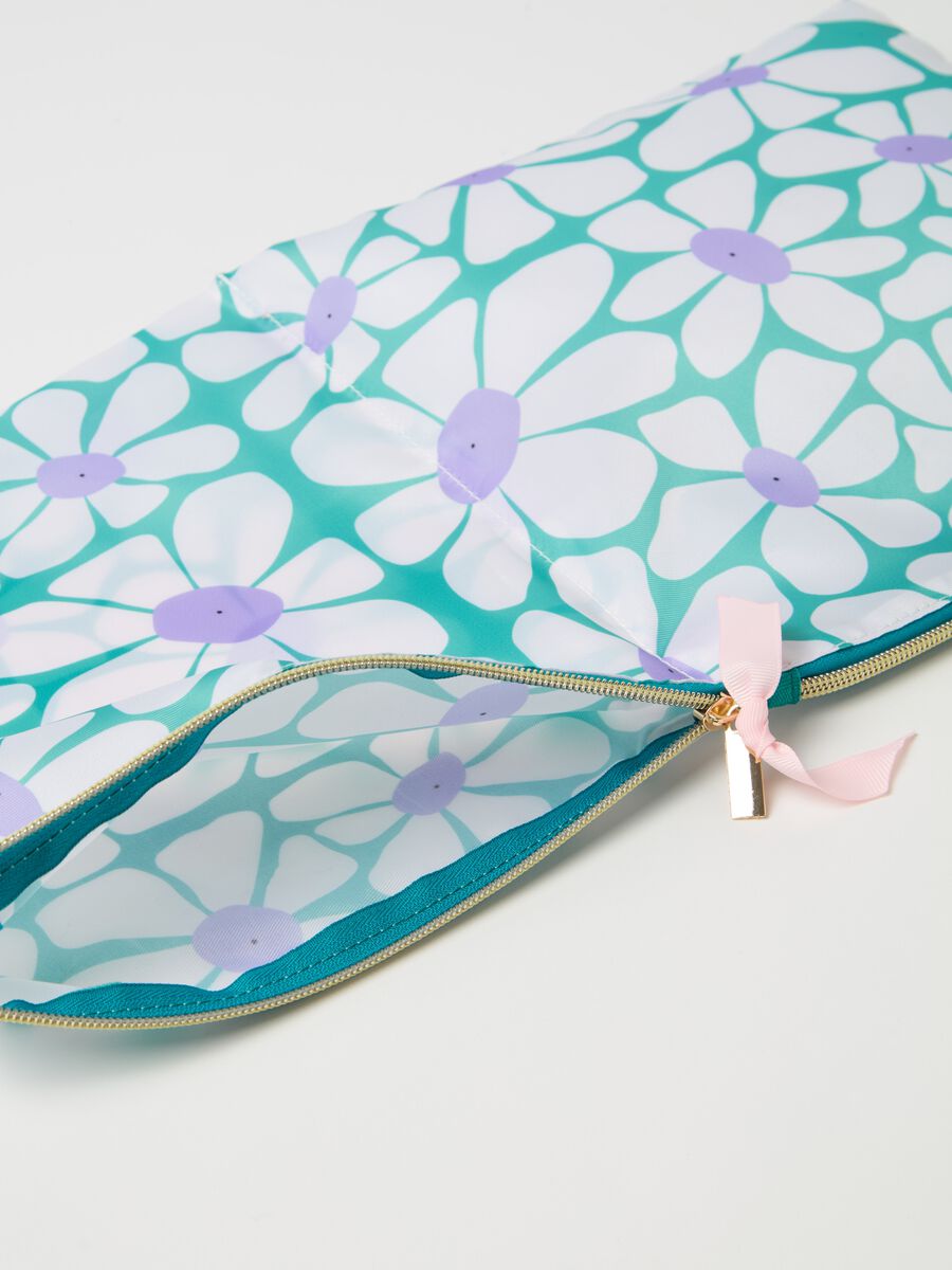 Travel clutch with floral print_2