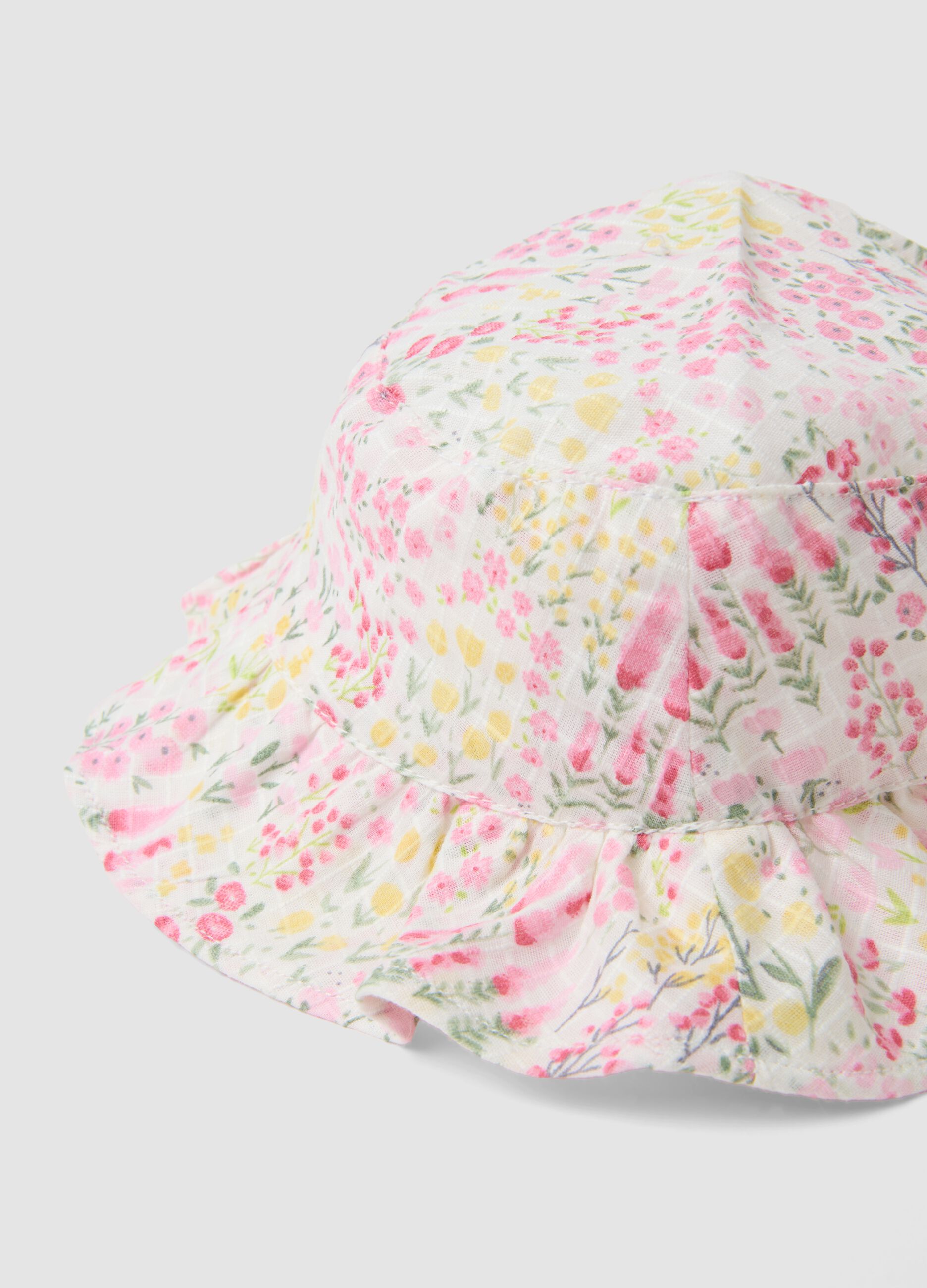 Multicolour pure cotton bucket hat for baby girl