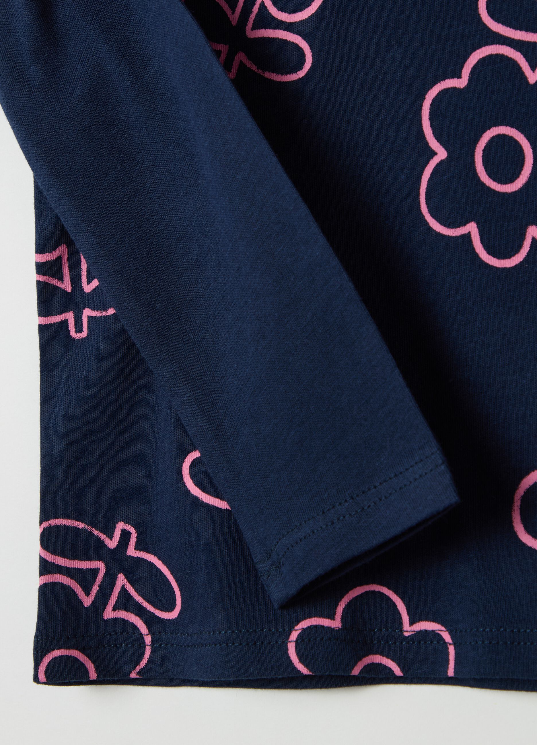 Long-sleeved, floral printed T-shirt